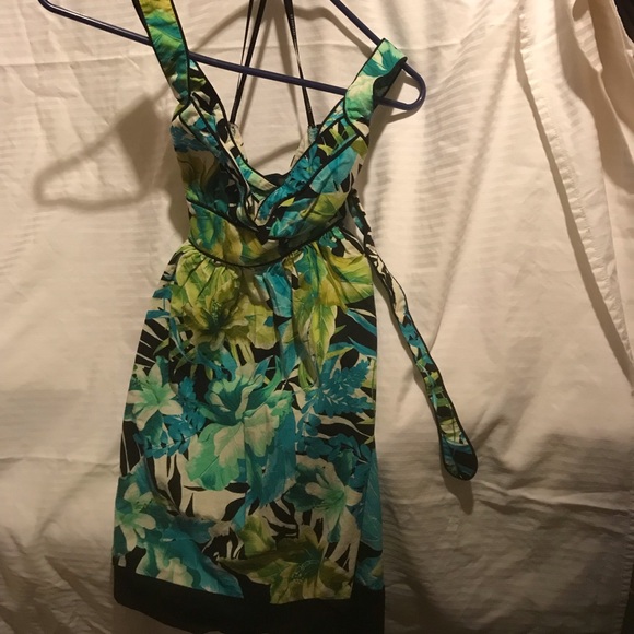 City Triangles Dresses & Skirts - City triangles dress City Triangles Dresses & Skirts - City triangles dress